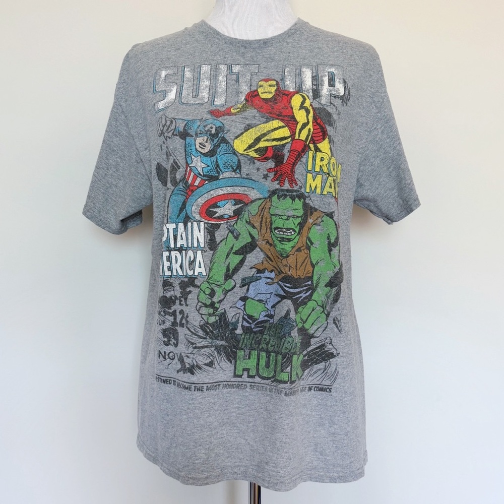 Marvel The Avengers T-Shirt Mens Size Large Iron Man Captain America Hulk